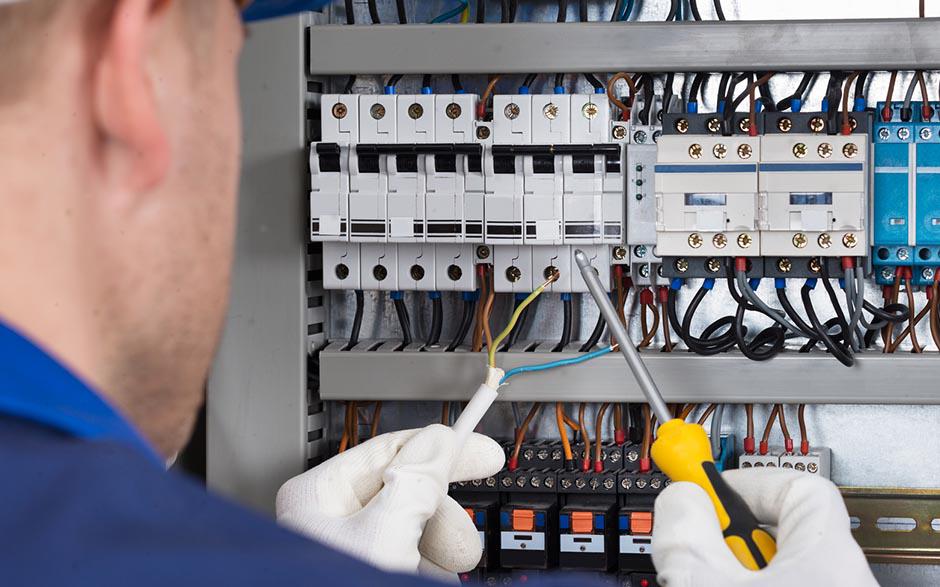 besoin d'un électricien Cesson
