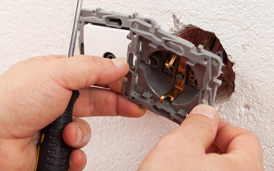 besoin d'un électricien Sèvres